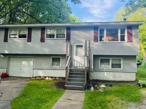 79 Black Hill Rd, Plainfield, CT, 06374-1407 | Card Image