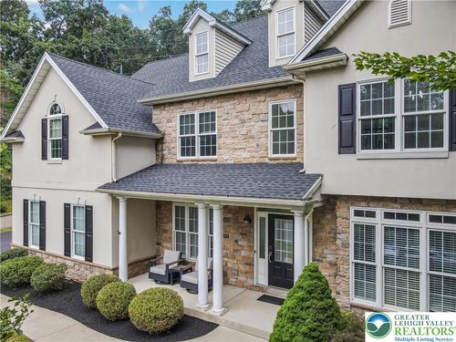1611 Woodfield Dr, BETHLEHEM, PA, 18015-5554 | Card Image
