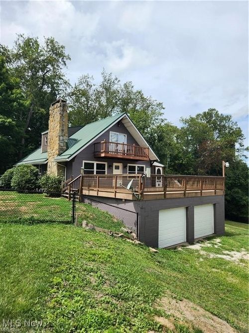 70336 Barton Rd, Saint Clairsville, OH, 43950-8503 | Card Image