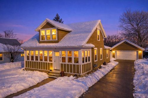 118 N Johnson St, Berlin, WI, 54923-2213 | Card Image