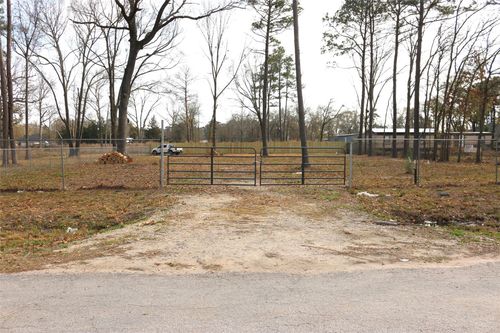 21812 Cherry St, New Caney, TX, 77357-4242 | Card Image