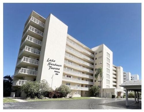 fl-5th-501 Lake Shore Dr, West Palm Beach, FL, 33403-3581 | Card Image