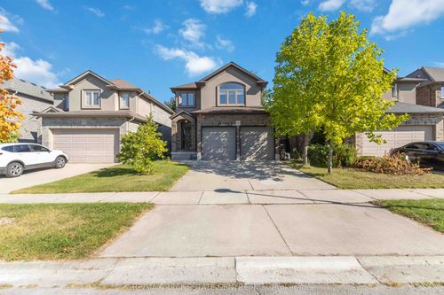 {{alt}} | Card Image