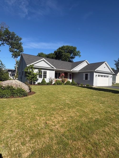 49 Pheasant Hill Rd, Attleboro, MA, 02703-1174 | Card Image