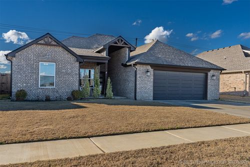 10828 S 274th East Ave, Coweta, OK, 74429-3411 | Card Image