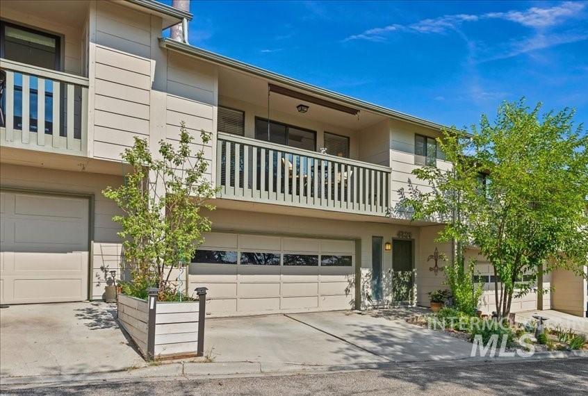 Bitterbrush Dr, Boise, ID 83703