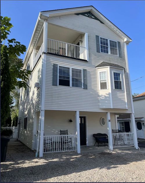 26 Saint James Rd, Narragansett, RI, 02882-5238 | Card Image