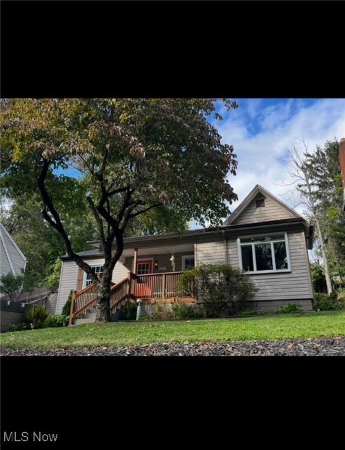 1017 Emerson Ave, Parkersburg, WV, 26104-2524 | Card Image