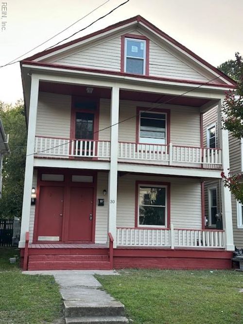30 Riverview Ave, Portsmouth, VA, 23704-1917 | Card Image