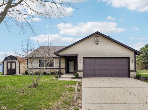 7528 Gunyon Dr, Indianapolis, IN, 46237-9516 | Card Image