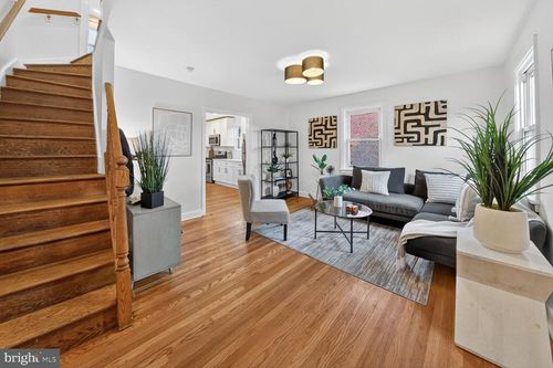 832 Delafield St Ne, WASHINGTON, DC, 20017-3913 | Card Image