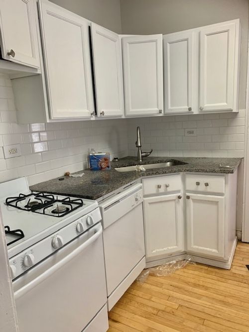 apt-1w-3915 N Southport Ave, Chicago, IL, 60613-2661 | Card Image