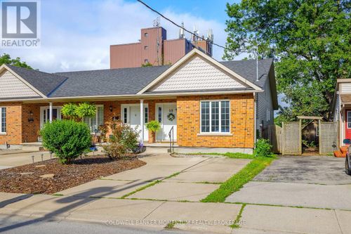 25 Ormond Street S, Thorold (Thorold Downtown), ON, L2V1Y3 | Card Image