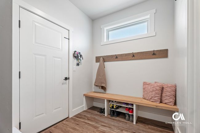 Property Card-5526 Thimbleberry | Image 9