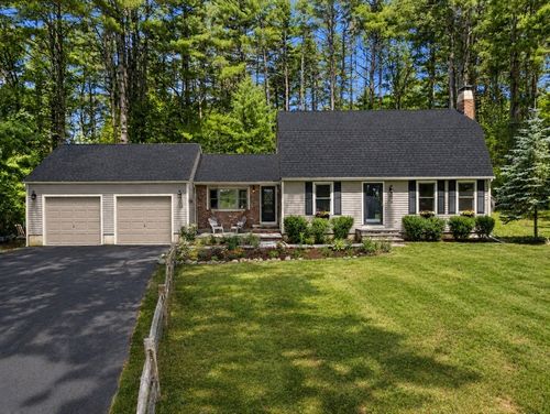 22 Main St, Norfolk, MA, 02056-1404 | Card Image