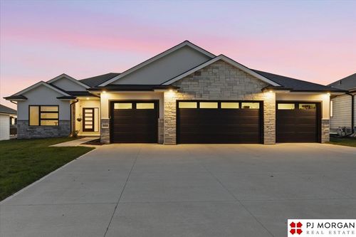 5414 Kestrel Pkwy, Elkhorn, NE, 68022-4264 | Card Image