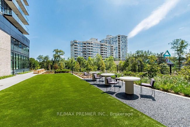 1620 - 86 Dundas St E, Condo with 2 bedrooms, 2 bathrooms and null parking in Mississauga ON | Image 22