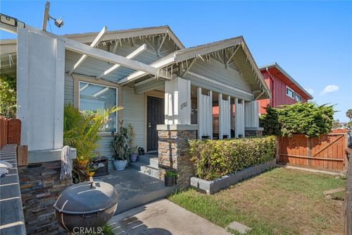 2161 Locust Ave, Long Beach, CA, 90802-1320 | Card Image