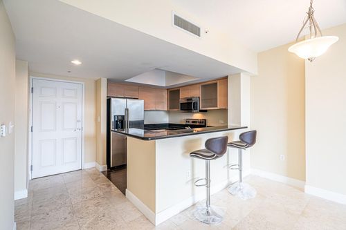 apt-902-140 S Dixie Hwy, Hollywood, FL, 33020-7328 | Card Image