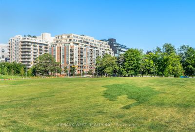 305 - 15 Stafford St, Condo with 2 bedrooms, 1 bathrooms and 1 parking in Toronto ON | Image 3