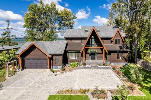 {{alt}} | Card Image