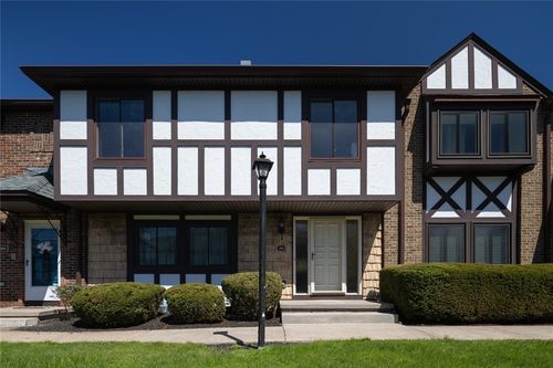 151 New Wickham Drive, Penfield, NY, 14526 | Card Image