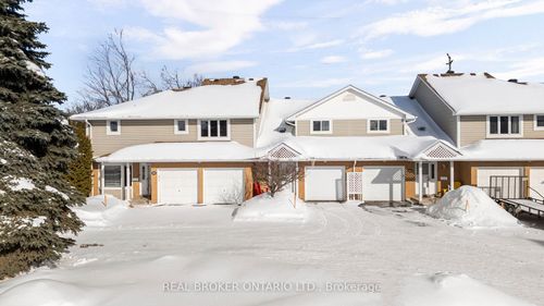 102-10 Museum Dr, Orillia, ON, L3V7T9 | Card Image