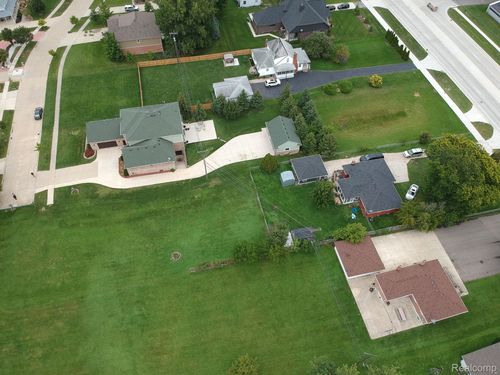 5238 Windmill Dr, TROY, MI, 48085-6731 | Card Image