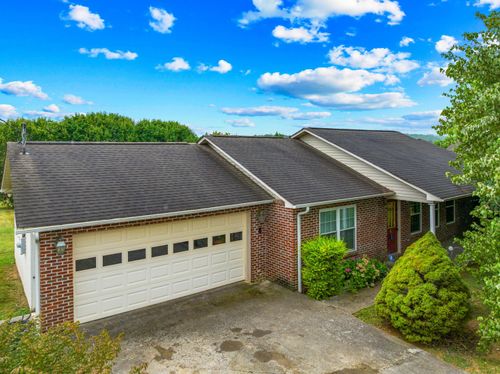 356 St Edward Dr, Dandridge, TN, 37725-6367 | Card Image