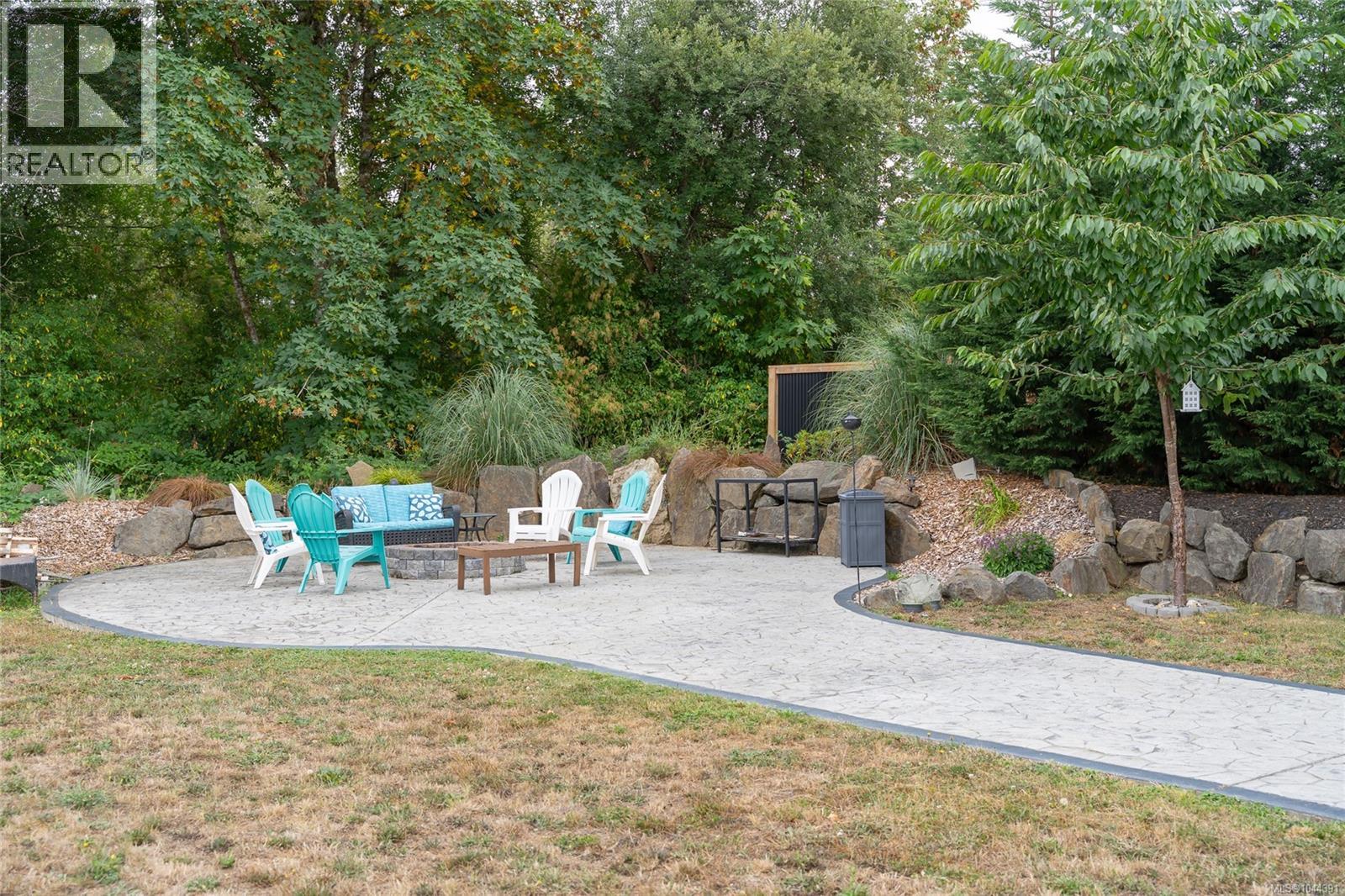 Residential in Cobble Hill 2