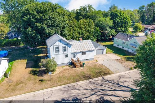 617 4th Street, Oconto, WI, 54153 | Card Image