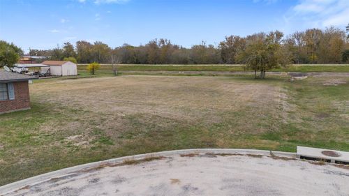 111 Heatherbrook, Somerville, TX, 77879 | Card Image