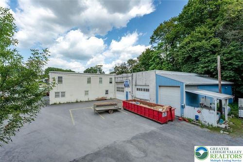 259 Race St, Catasauqua, PA, 18032-1914 | Card Image