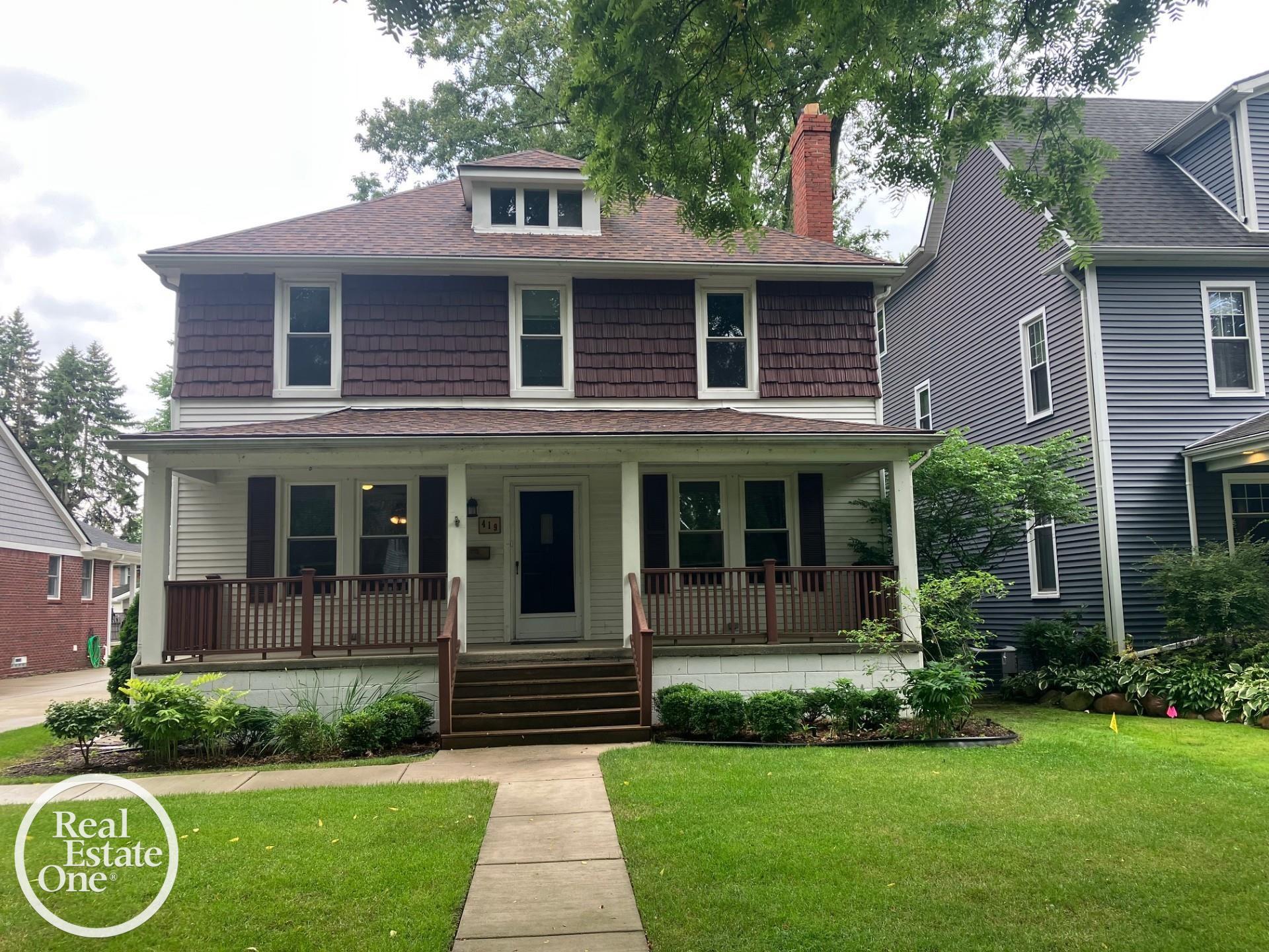 Saint Clair Ave, Grosse Pointe, MI 48230