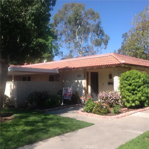 d-3092 Via Serena N, Laguna Woods, CA, 92637-1902 | Card Image