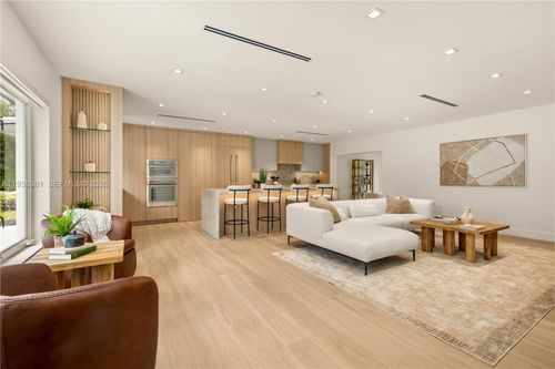 6011 Maynada St, Coral Gables, FL, 33146-3345 | Card Image