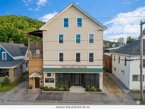 8 Parsons St, Colebrook, NH, 03576-3189 | Card Image