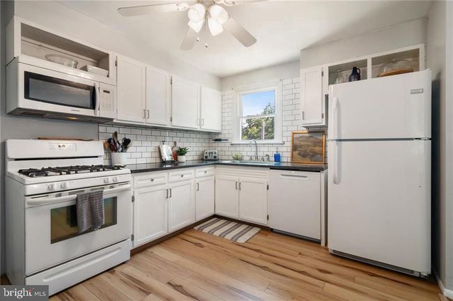 657 W Fairmount St, House other with 3 bedrooms, 2 bathrooms and null parking in COOPERSBURG PA | Image 15