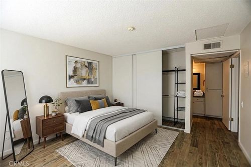 f-2839 S Fairview St, Santa Ana, CA, 92704-5922 | Card Image