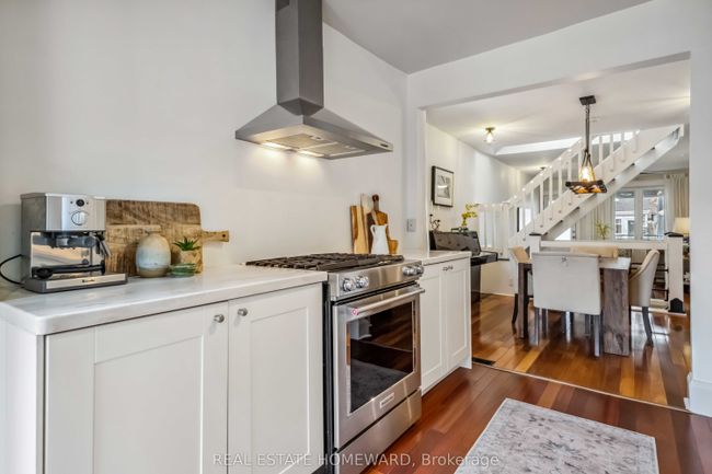 7 Norway Ave, House attached with 3 bedrooms, 2 bathrooms and null parking in Toronto ON | Image 16