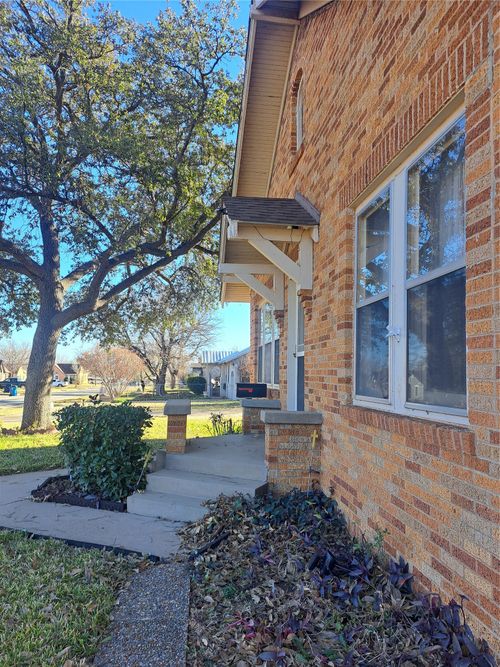 1106 Silas St, Sweetwater, TX, 79556-3435 | Card Image