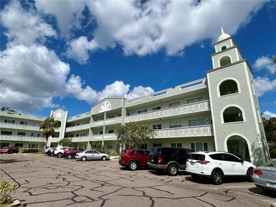 39 - 2257 World Parkway Boulevard W, Condo with 2 bedrooms, 2 bathrooms and null parking in Clearwater FL | Image 1