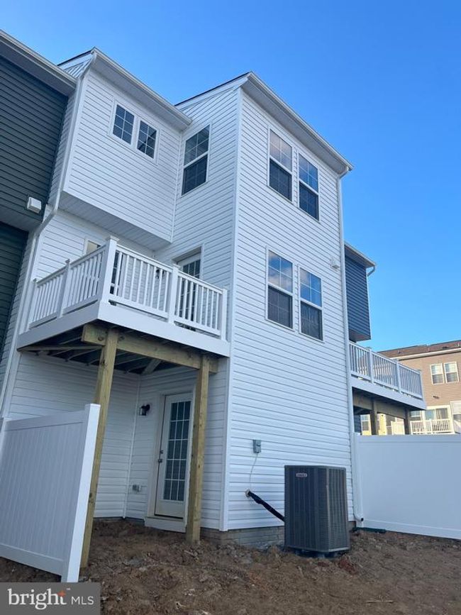 167 Clifton Mnr, Townhouse with 3 bedrooms, 4 bathrooms and null parking in FALLING WATERS WV | Image 38