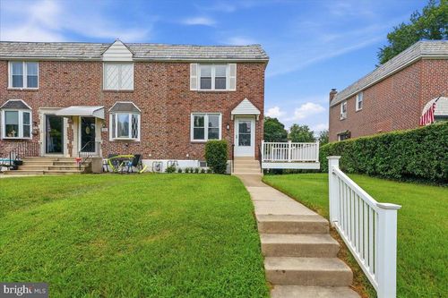 236 S Academy Ave, GLENOLDEN, PA, 19036-1713 | Card Image