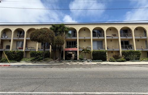 221-2311 4th St, Santa Monica, CA, 90405-3447 | Card Image