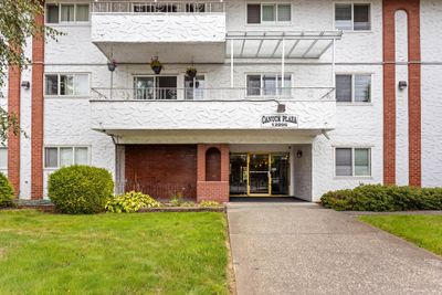 210 - 12096 222 St, Condo with 2 bedrooms, 1 bathrooms and null parking in Maple Ridge BC | Image 3