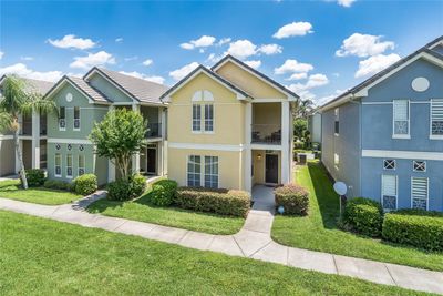 4004 Carrollwood Palm Court, Townhouse with 4 bedrooms, 2 bathrooms and null parking in Tampa FL | Image 3