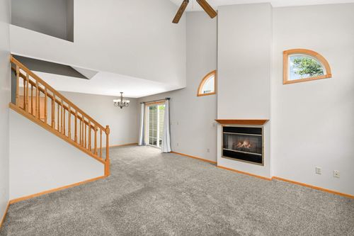 9383 Turnberry Alcove, Woodbury, MN, 55125-7714 | Card Image