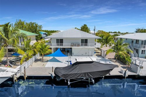 233 La Paloma Rd, Key Largo, FL, 33037-4652 | Card Image