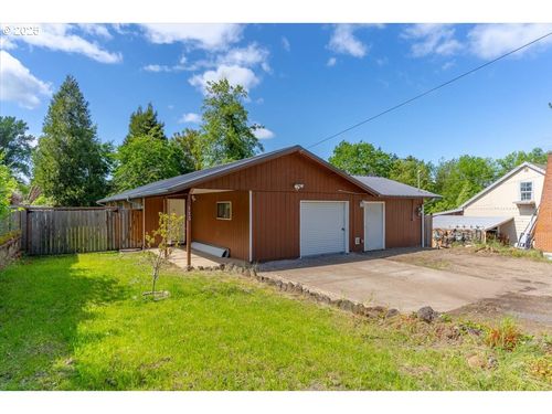 113 Main St, Dayton, OR, 97114-9767 | Card Image